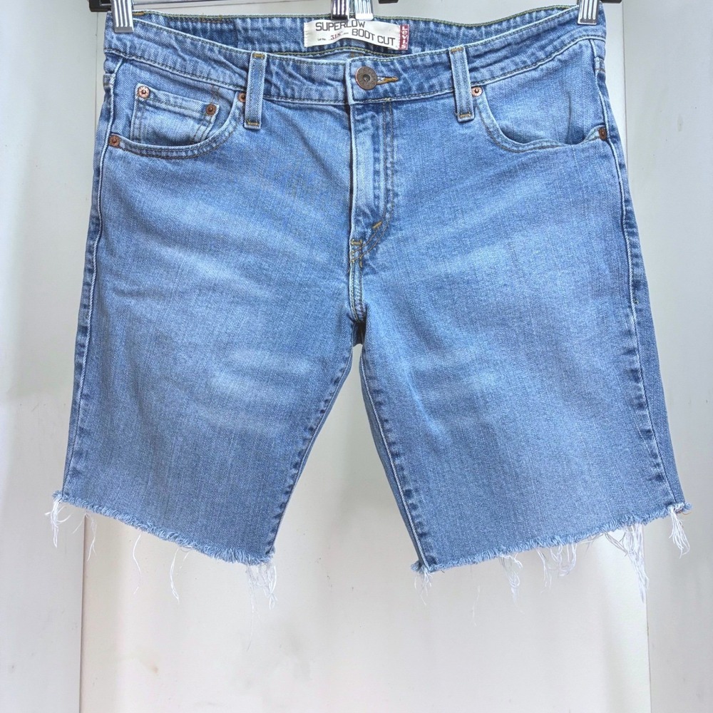 Levis 518 Superlow Denim Shorts Light Wash Raw Hem 13M JR Womens Blue Cutoffs - Picture 3 of 12